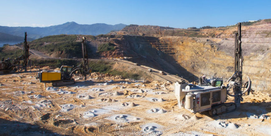 Barrenación y Voladura